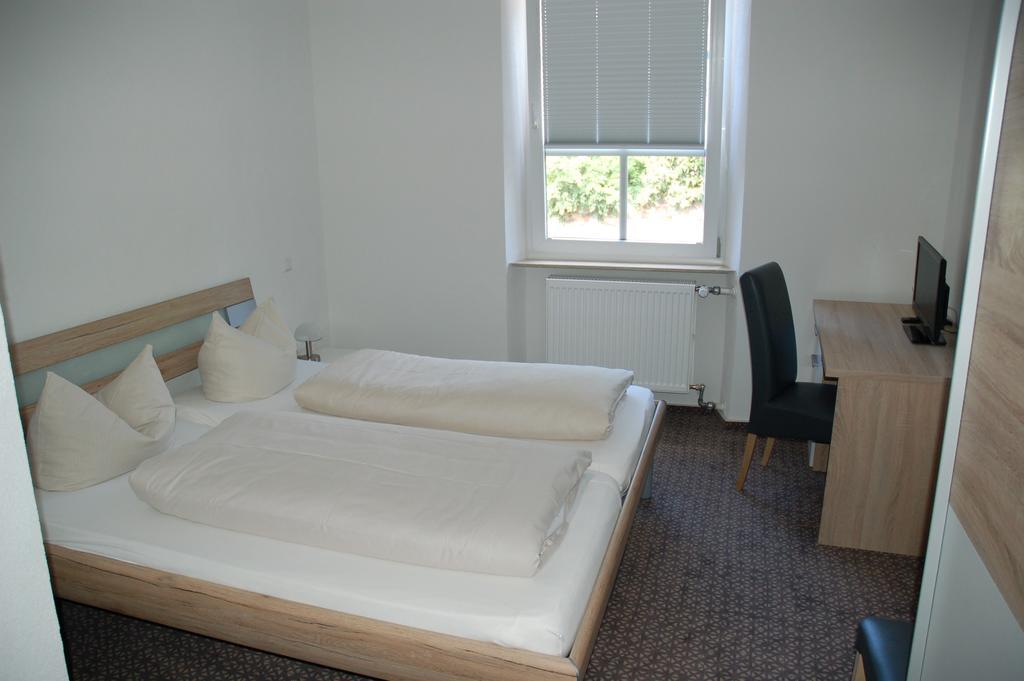Hotel Kurfuerst Garni Germersheim Værelse billede