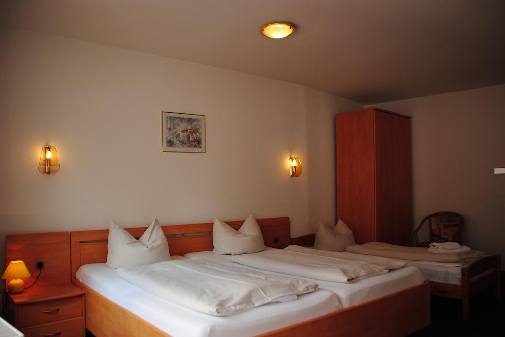 Hotel Kurfuerst Garni Germersheim Værelse billede