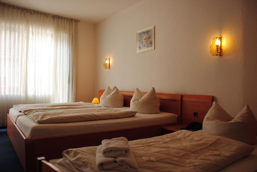 Hotel Kurfuerst Garni Germersheim Værelse billede